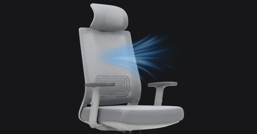 Przewiewne oparcie z siatki mesh w fotelu NEST